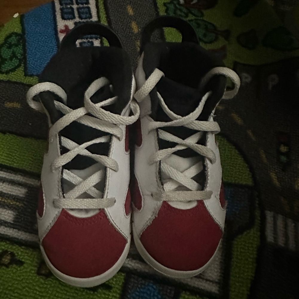 TODDLER JORDAN 6’s Carmines